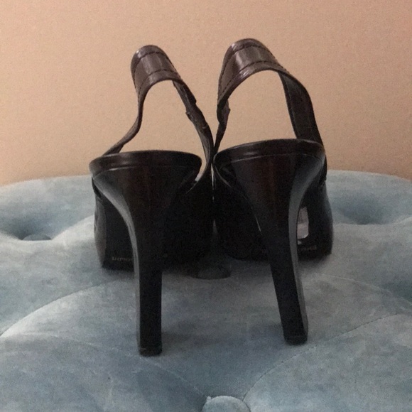 Enzo Two Tone Heel. - Picture 4 of 6